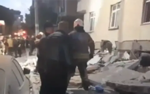 Dvije osobe poginule u urušavanju zgrade u Istanbulu (VIDEO)
